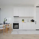Towarowa Towers With Free Gym Access And Balcony By Renters Apartment