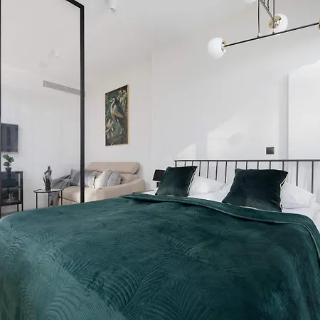 Apartman Towarowa Towers With Free Gym Access And Balcony By Renters *