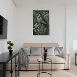 Towarowa Towers With Free Gym Access And Balcony By Renters Warschau