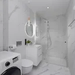 Apartment Towarowa Towers With Free Gym Access And Balcony By Renters